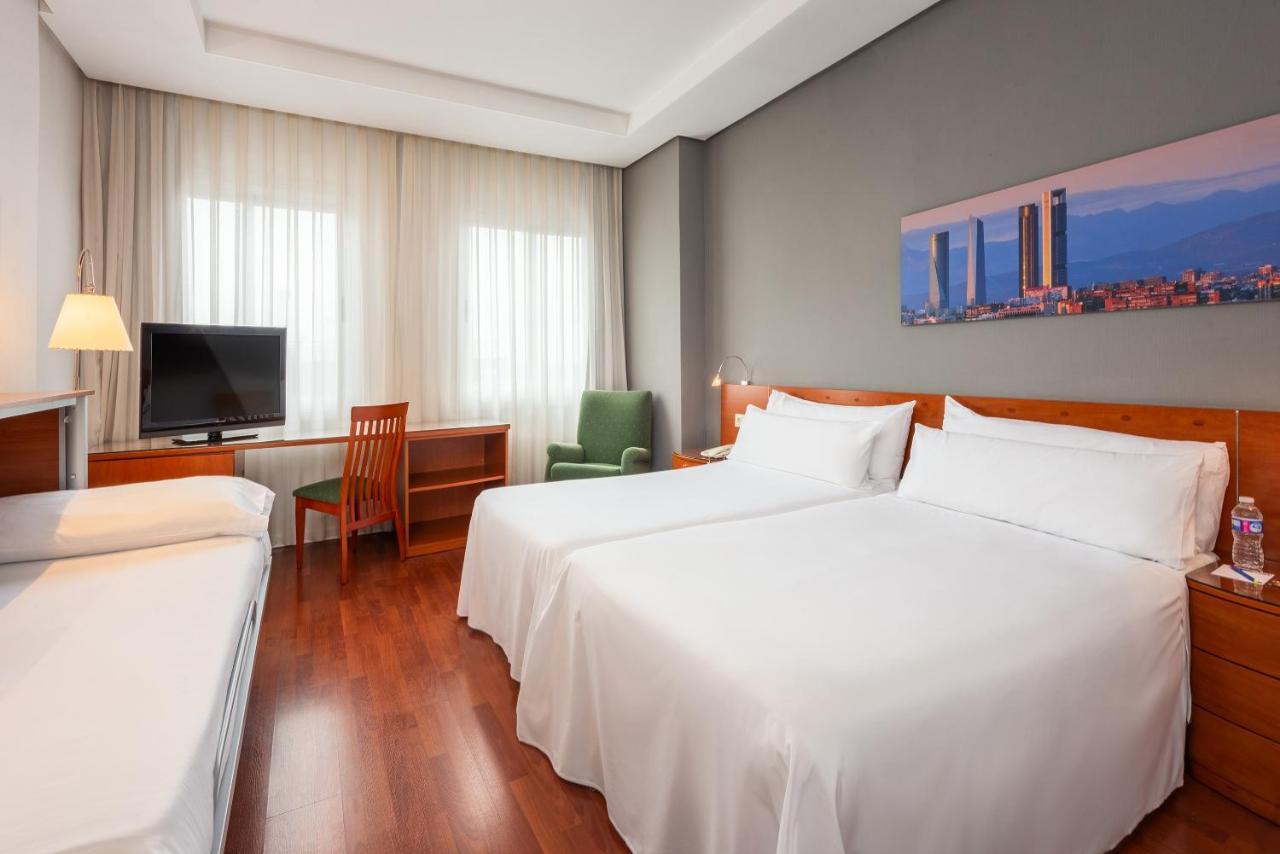 Hotel Madrid Chamartin, Affiliated By Melia Экстерьер фото